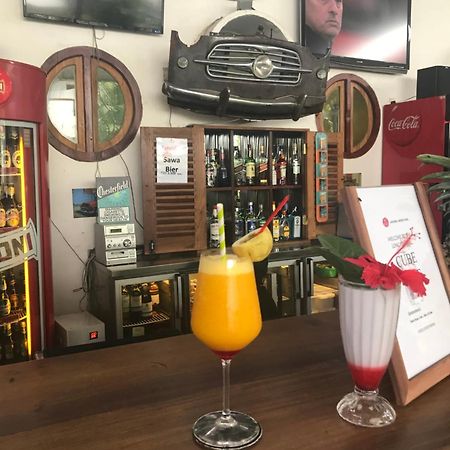 27 Cafe Zanzibar Airport Hotel المظهر الخارجي الصورة