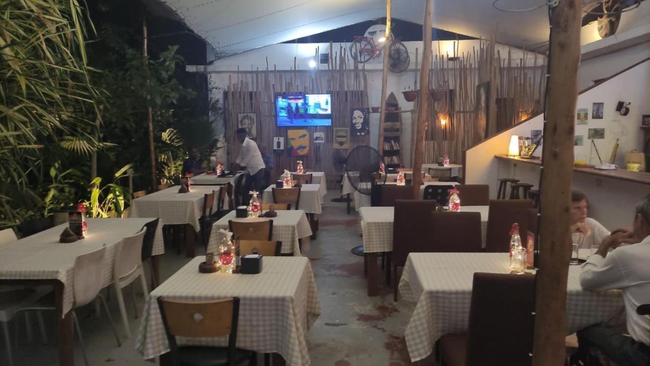 27 Cafe Zanzibar Airport Hotel المظهر الخارجي الصورة