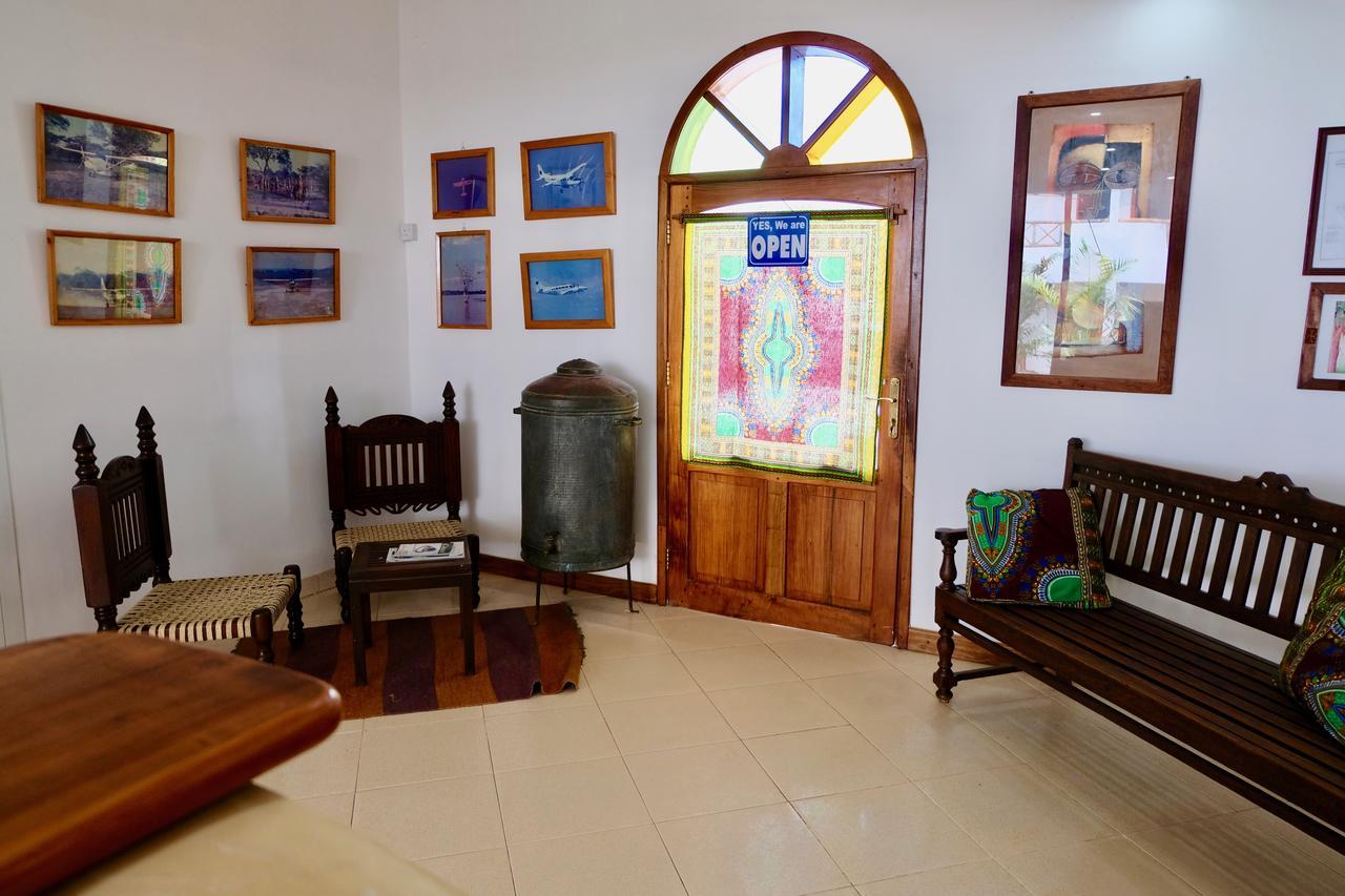 27 Cafe Zanzibar Airport Hotel المظهر الخارجي الصورة