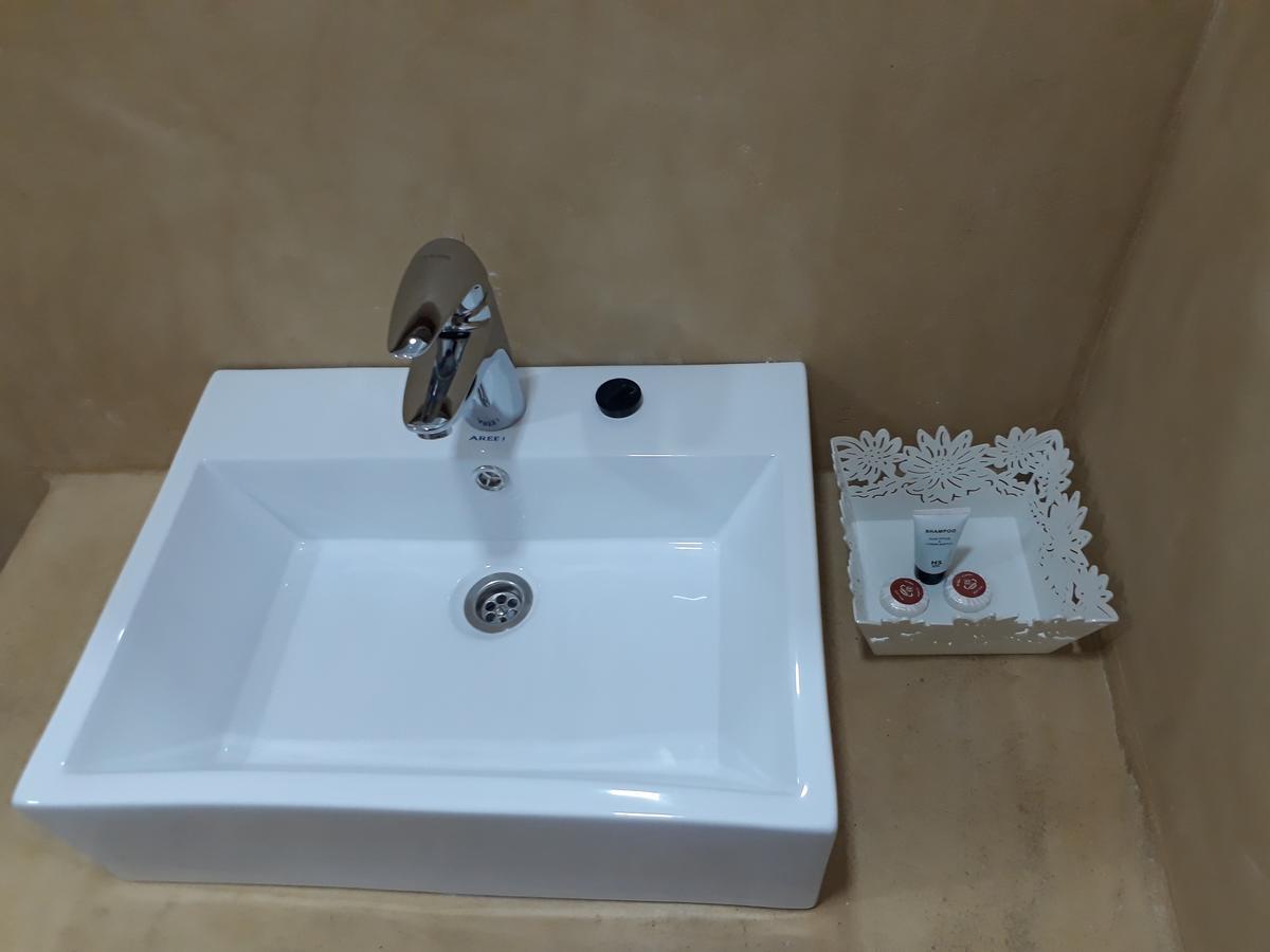 27 Cafe Zanzibar Airport Hotel المظهر الخارجي الصورة