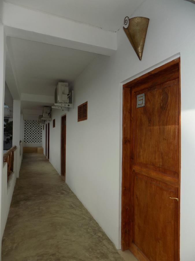 27 Cafe Zanzibar Airport Hotel المظهر الخارجي الصورة