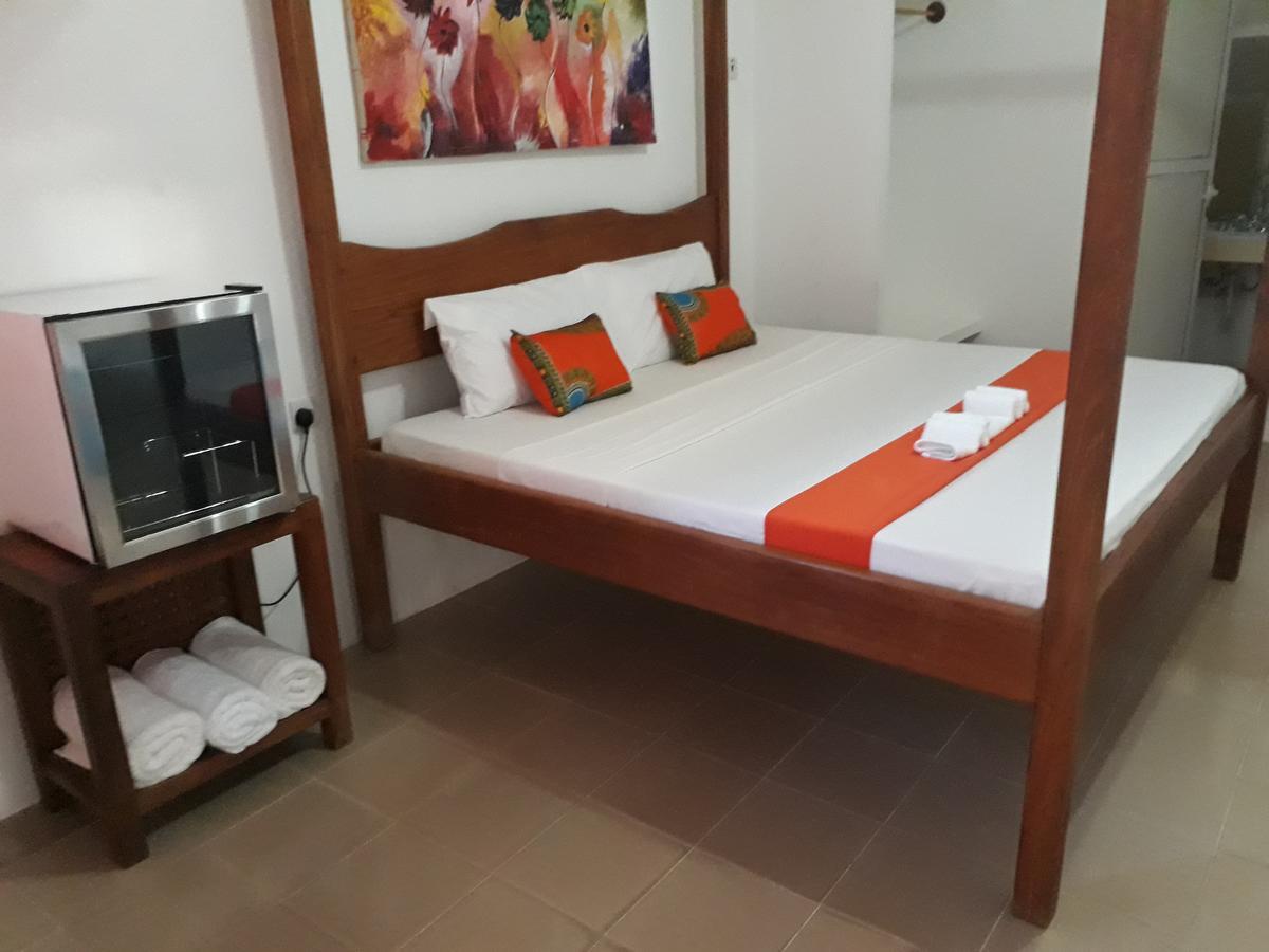 27 Cafe Zanzibar Airport Hotel المظهر الخارجي الصورة