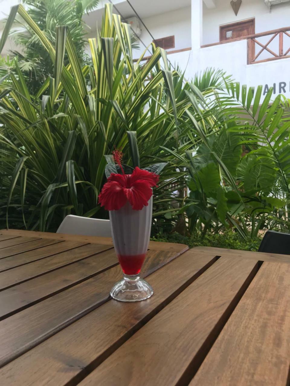 27 Cafe Zanzibar Airport Hotel المظهر الخارجي الصورة
